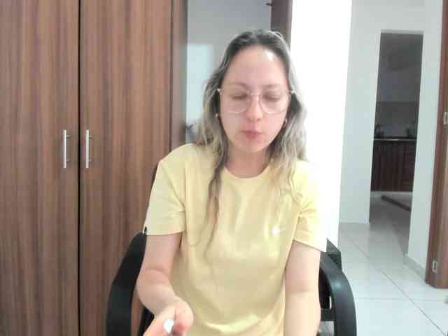 Adelejohnsonn webcam