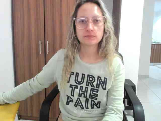 Adelejohnsonn webcam