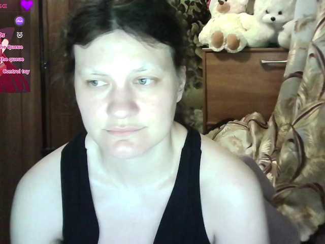 Flowerlily's BongaCams show and profile