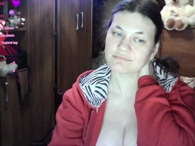 Flowerlily's BongaCams show and profile