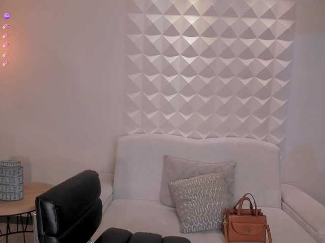 NinaMichelle's BongaCams show and profile