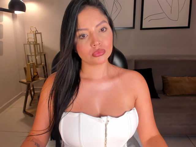 NinaMichelle's BongaCams show and profile