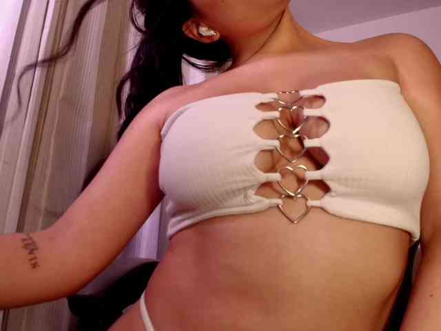 adult chatting NinaMichelle