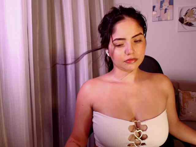 NinaMichelle webcam