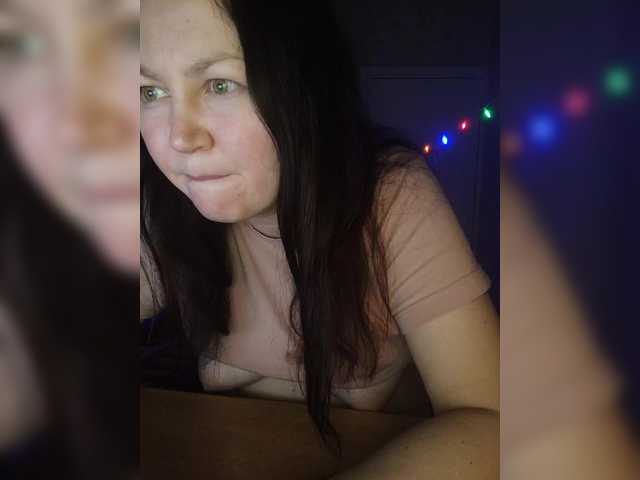 Alexsa08's BongaCams show and profile