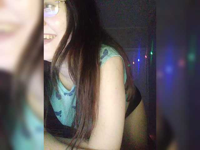 Alexsa08's BongaCams show and profile