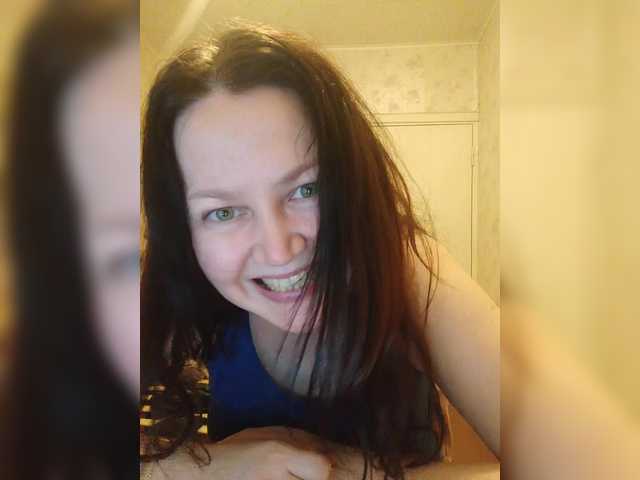 Alexsa08's BongaCams show and profile