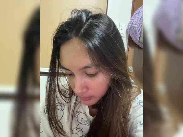 MintyyCind webcam
