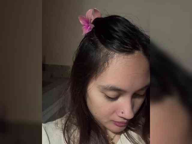 MintyyCind webcam