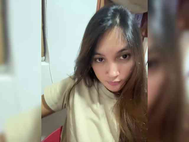 MintyyCind webcam