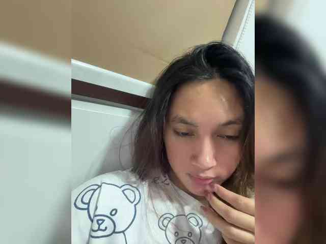 MintyyCind webcam