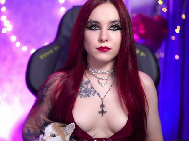 Nellene's BongaCams show and profile