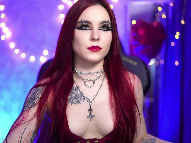 Nellene's BongaCams show and profile