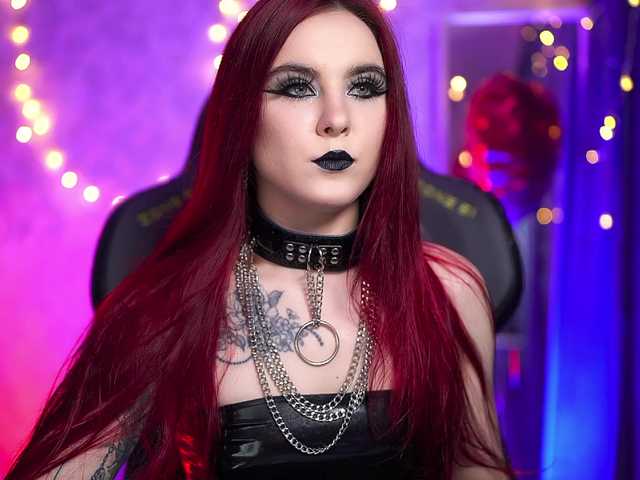 Nellene's BongaCams show and profile