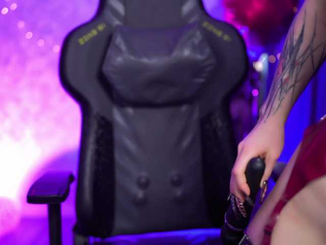 Nellene's BongaCams show and profile