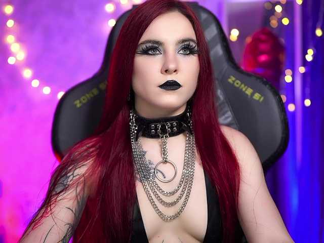 Nellene's BongaCams show and profile