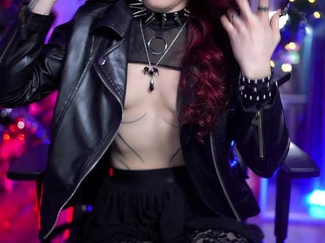 Nellene's BongaCams show and profile