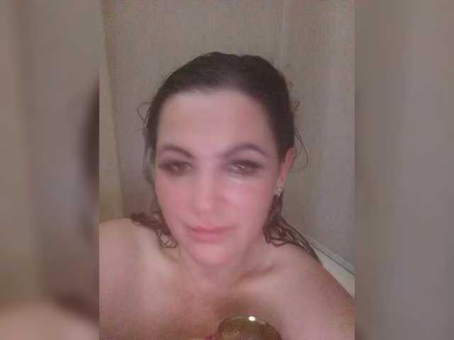 miss-kiss-kiss's BongaCams show and profile