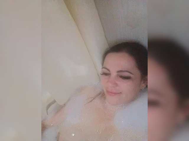 miss-kiss-kiss's BongaCams show and profile