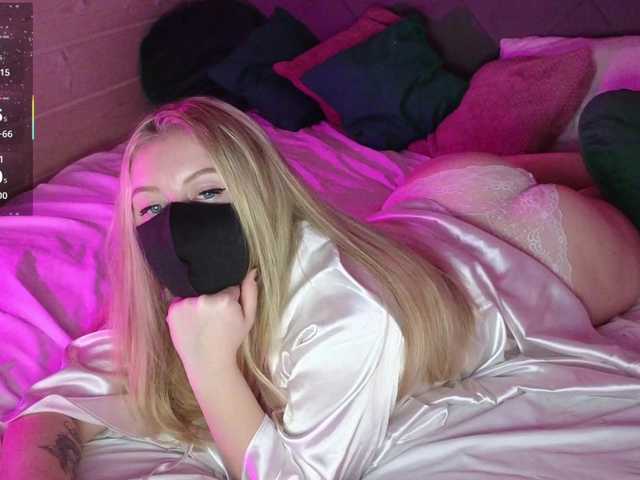 Victoria-'s BongaCams show and profile