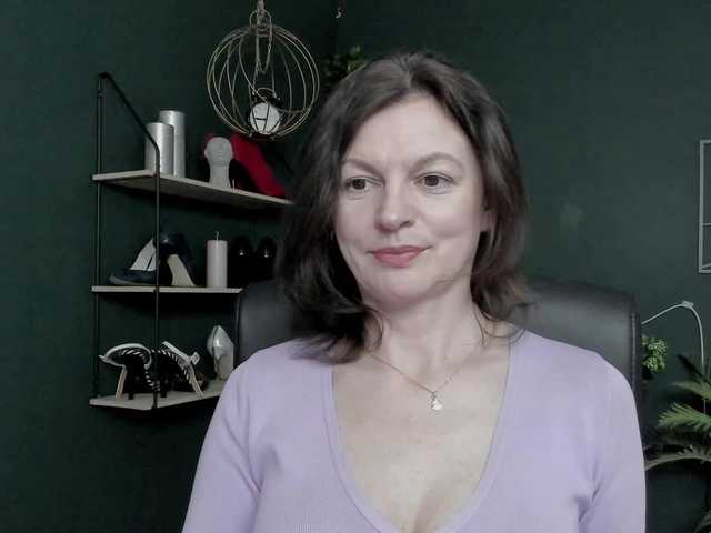 le modèle mrsVivian est en webcam porno dans un show sur le site bongacams, il possède les tags suivants: White/Caucasian,Brunette,Shaved