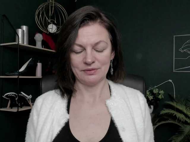 BongaCams mrsVivian is Freechat mrsVivian — Welcome to my world of passion and teasing you until you explode :) #heels #lush #feet #tease #joi #femdom #cfnm #mistress #humiliation #roleplay #cei #fantasy #c2c #natural #pvt