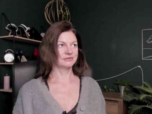 mrsVivian webcam