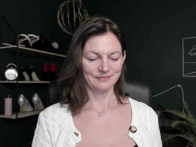 mrsVivian webcam