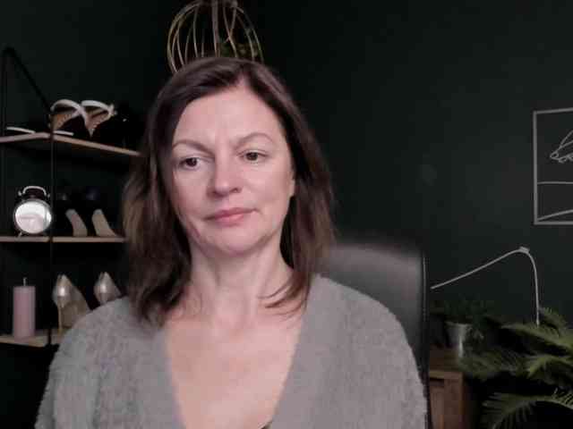 mrsVivian webcam