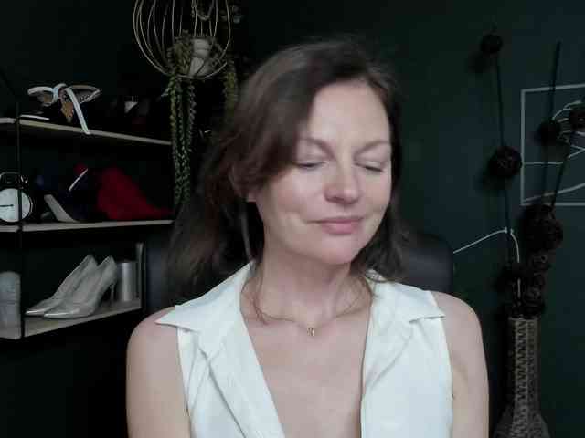 mrsVivian webcam