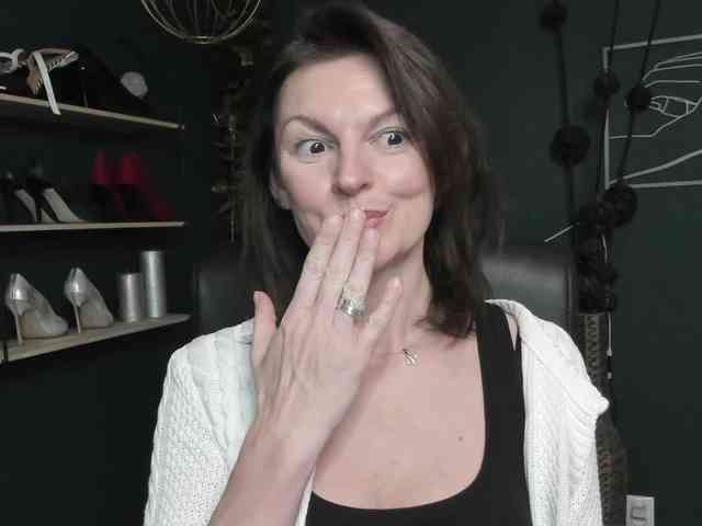 mrsVivian webcam