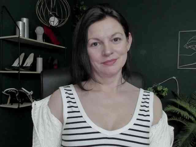 mrsVivian webcam