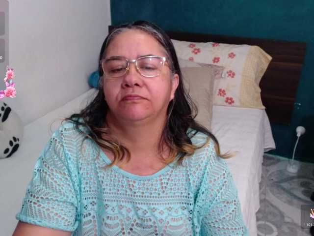 scarlett-dubois's BongaCams show and profile