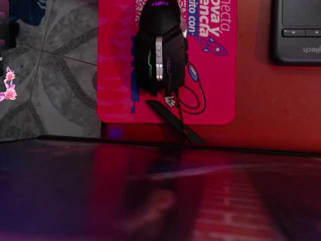 scarlett-dubois's BongaCams show and profile