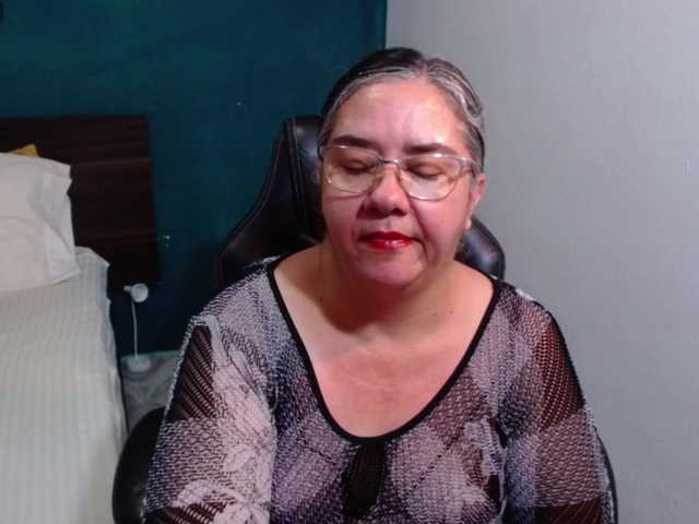 Preview of scarlett-dubois