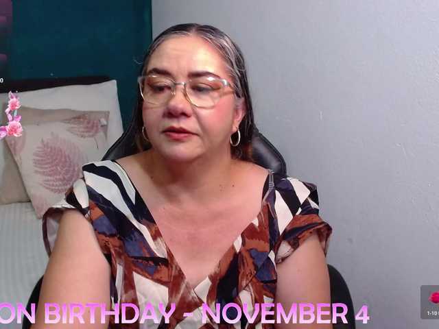 Preview of scarlett-dubois