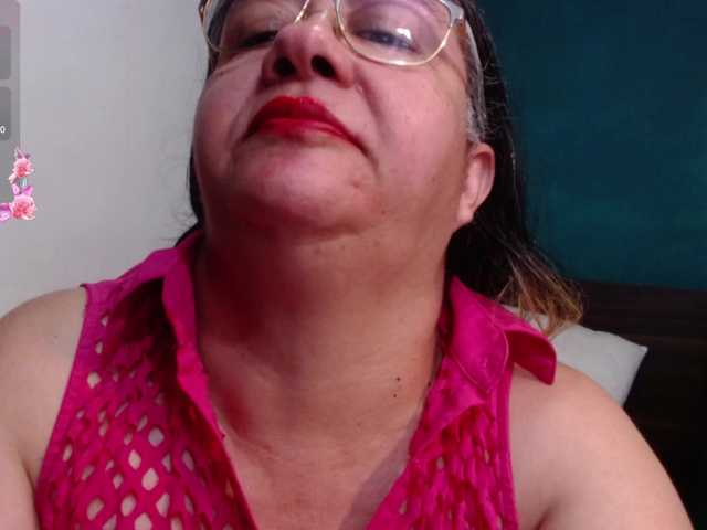 scarlett-dubois's BongaCams show and profile