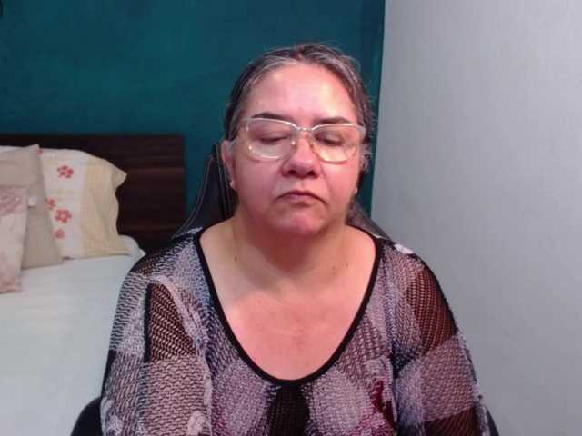 Preview of scarlett-dubois