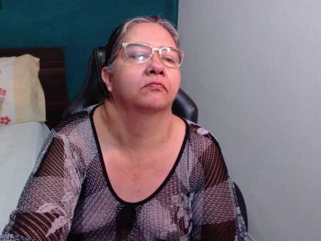 scarlett-dubois's BongaCams show and profile