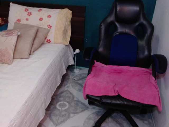 scarlett-dubois webcam