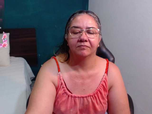 Preview of scarlett-dubois