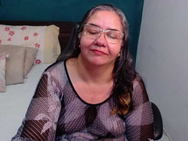 scarlett-dubois's BongaCams show and profile