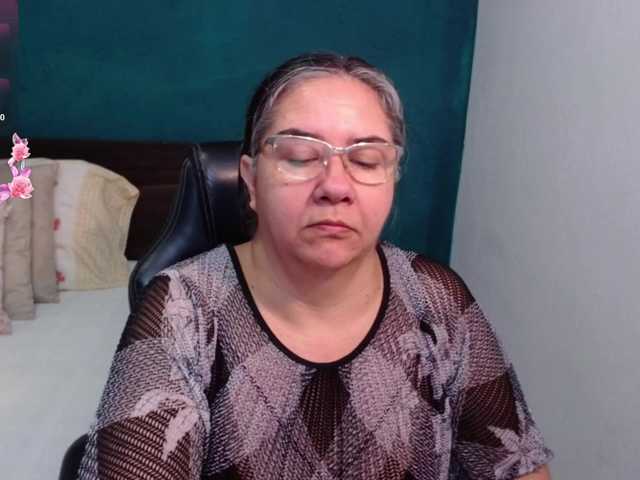 Preview of scarlett-dubois