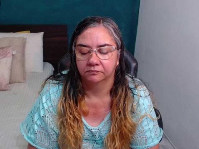 scarlett-dubois's BongaCams show and profile