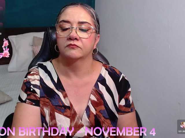 Preview of scarlett-dubois