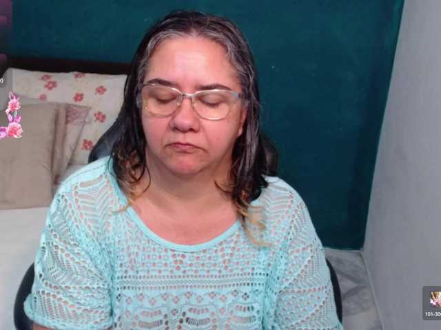 scarlett-dubois's BongaCams show and profile