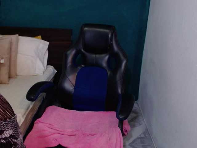 scarlett-dubois's BongaCams show and profile