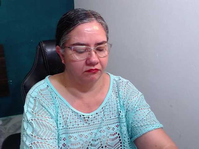 Preview of scarlett-dubois