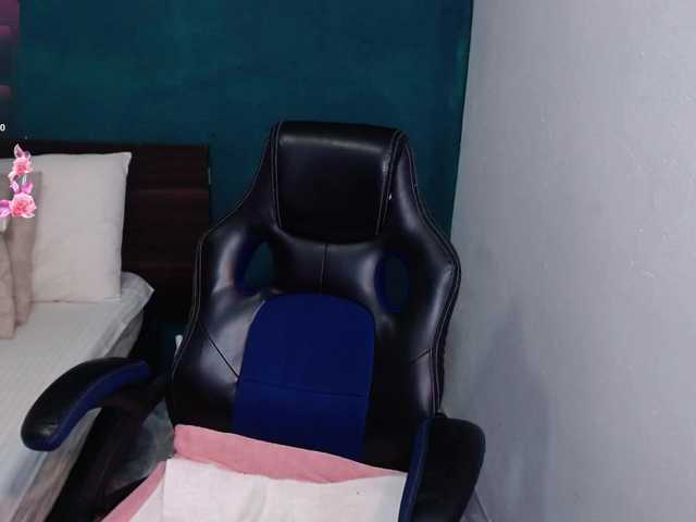 Preview of scarlett-dubois