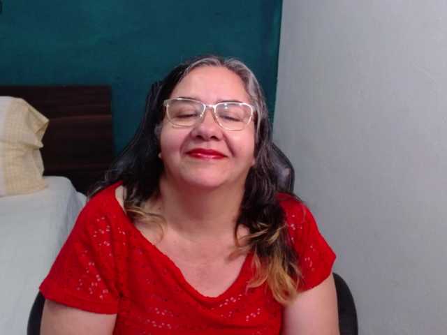 scarlett-dubois's BongaCams show and profile